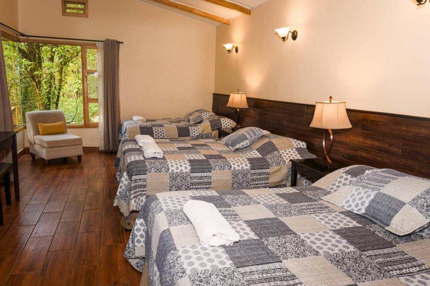 Estancia Del Monje Coban Exterior photo