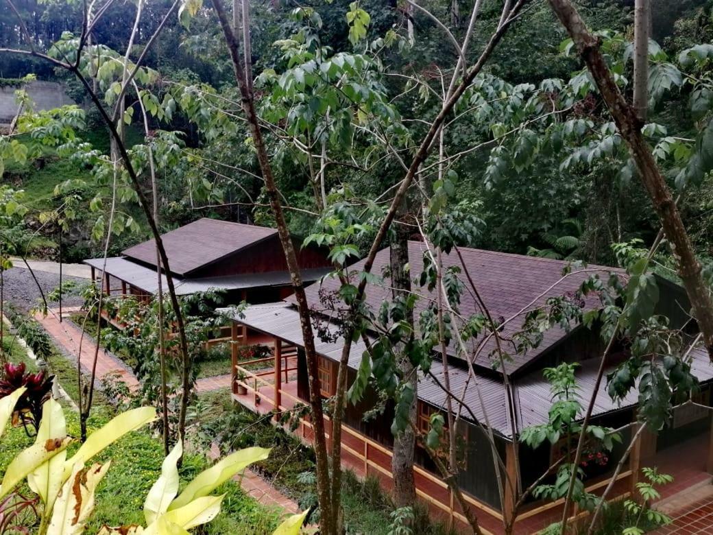 Estancia Del Monje Coban Exterior photo